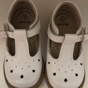 Footmates Mary Janes Toddler Size 5 White - Easter Birthday Summer Holidays